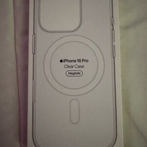 Apple iPhone 16 Pro MagSafe Case - Clear